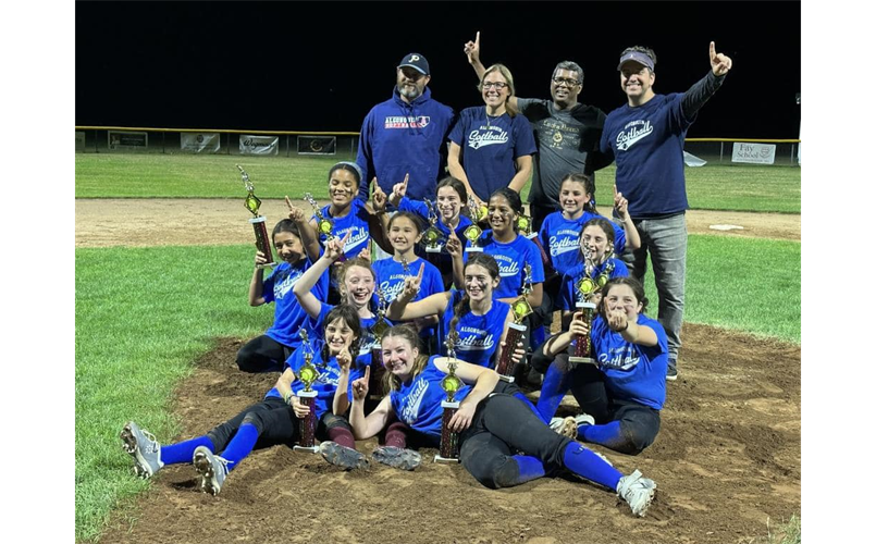 2023 12U Softball Champs - Lady Laurie's Sweet Cakes